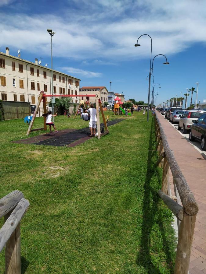 Porto SantʼElpidioAd Un Passo Dal Mareアパートメント エクステリア 写真