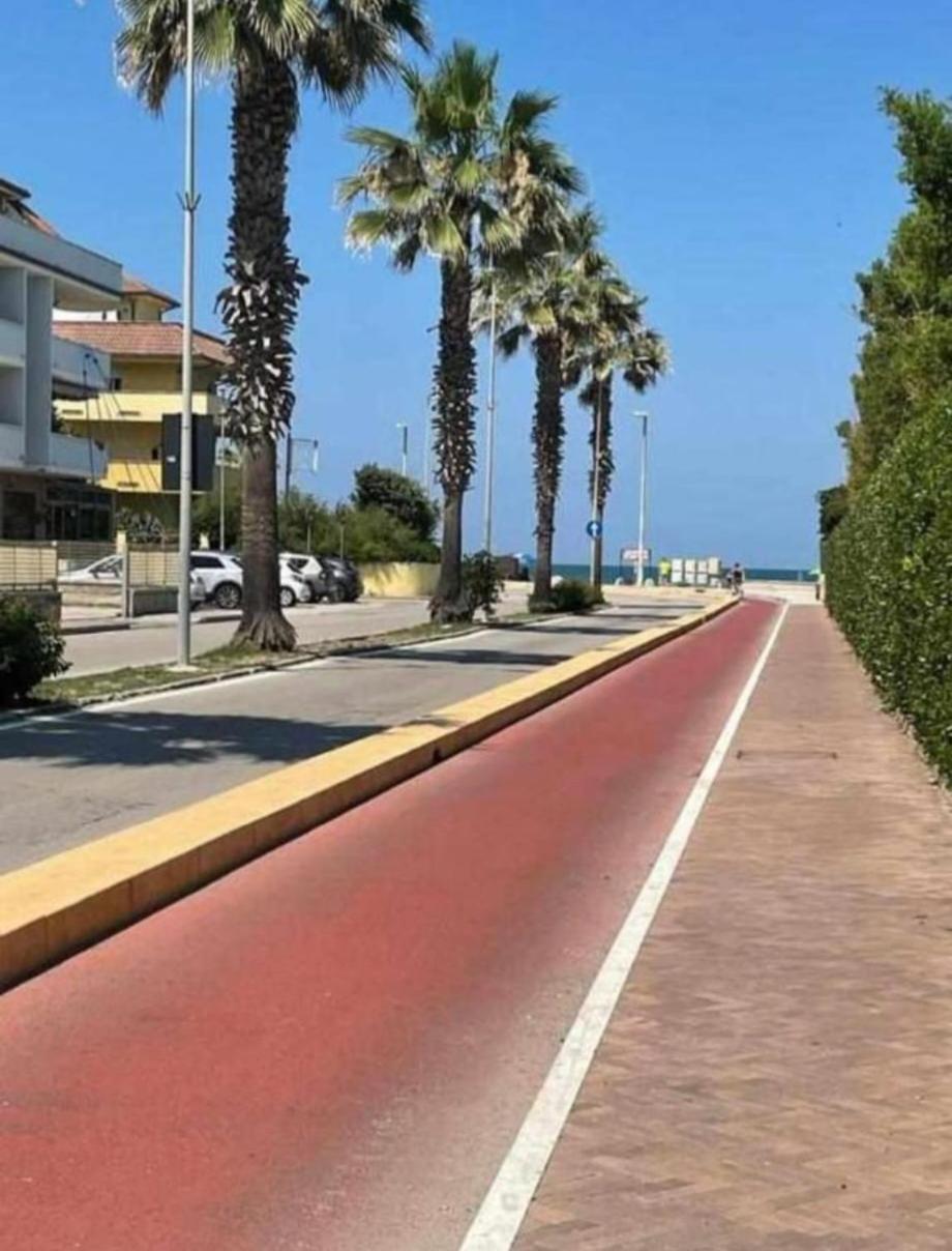 Porto SantʼElpidioAd Un Passo Dal Mareアパートメント エクステリア 写真